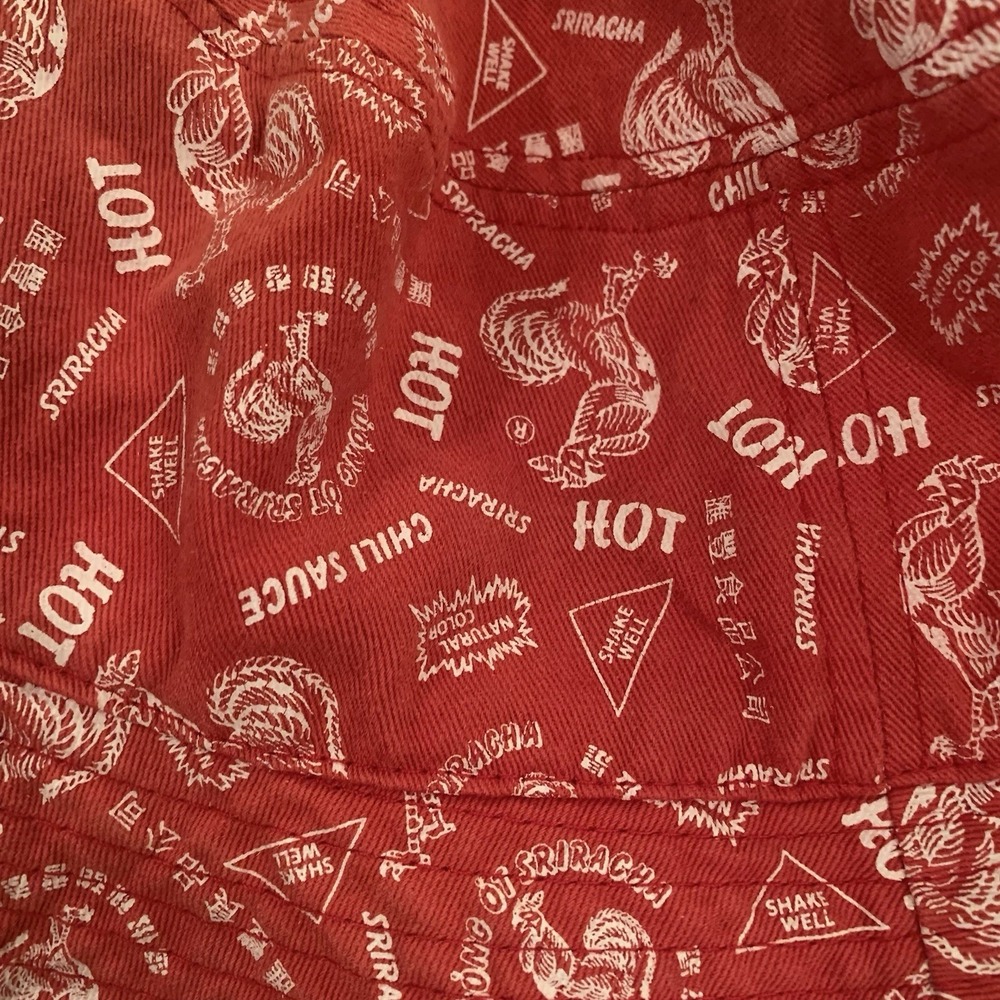Sriracha Bucket Hat One Size Certified Awesome Chili Hot Sauce Red White - Picture 7 of 10